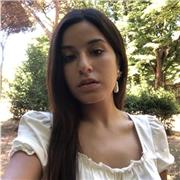 Ragazza diplomata di pescia disponibile soprattutto per ripetizioni di spagnolo di livello B2 ma anche di inglese e francese sempre B2